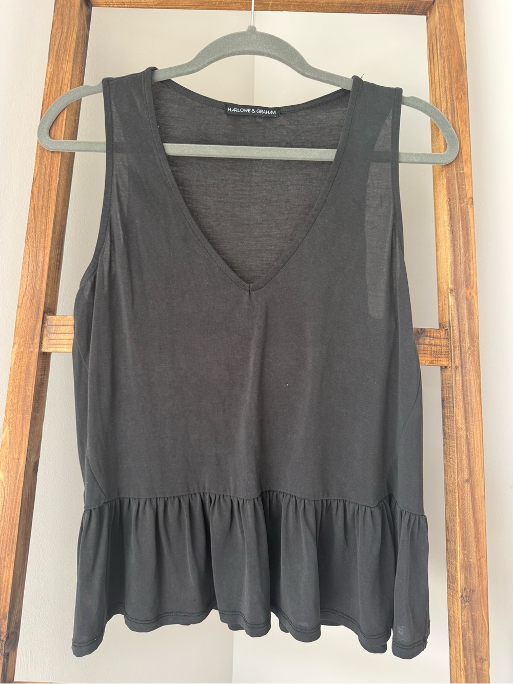 Harlowe & Graham Black Sleeveless V-Neck Peplum Top, Size S